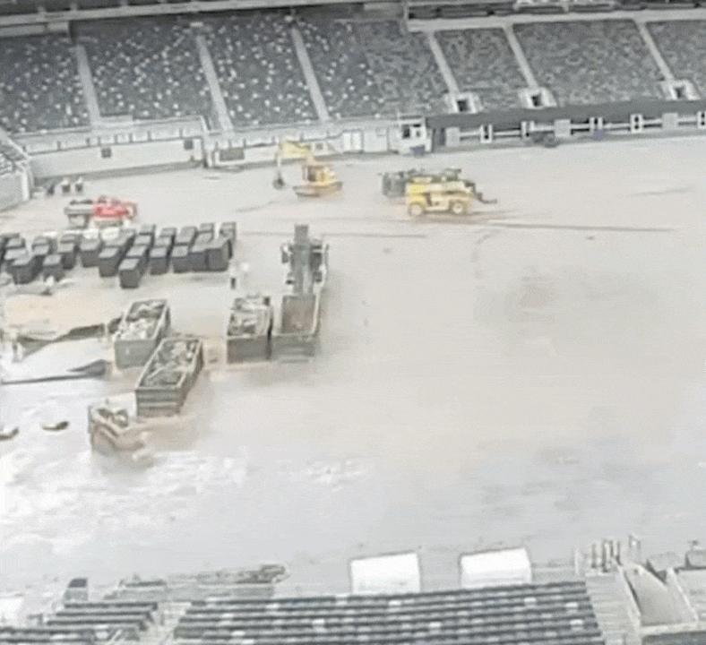 Sân Chung kết World Cup "thay áo" rực rỡ vì BTS: 90.000 người phủ kín khán đài, đẳng cấp nhóm nhạc toàn cầu là đây chứ đâu!- Ảnh 5.