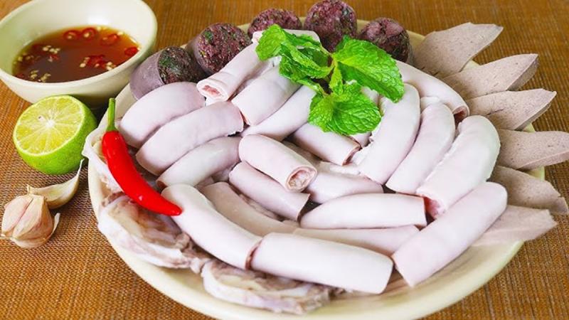 6 nhóm người nên nói "không" với lòng lợn: Món khoái khẩu có thể tiềm ẩn nhiều rủi ro sức khỏe - Ảnh 3.