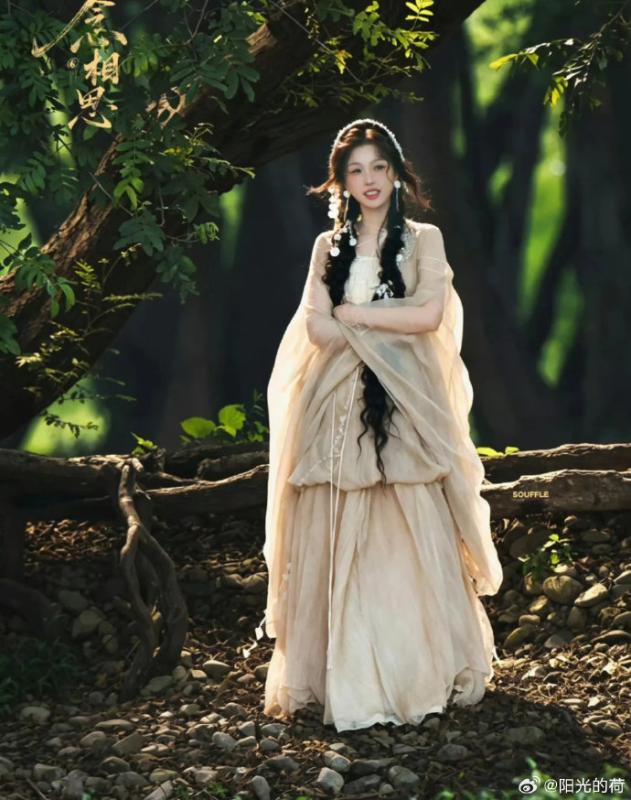 Phim ngôn tình mới khởi quay đã ngập tràn drama: Cặp chính tiên đồng ngọc nữ nhưng cạch mặt nhau- Ảnh 4.