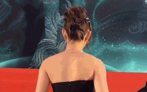 Mỹ nhân Việt đứng cạnh nàng tiên cá đẹp nhất thế giới vẫn không hề lu mờ, visual sáng rực như ngọc ngà châu báu- Ảnh 5.