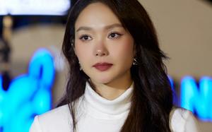 Nụ cười rợn người của Minh Hằng- Ảnh 4.