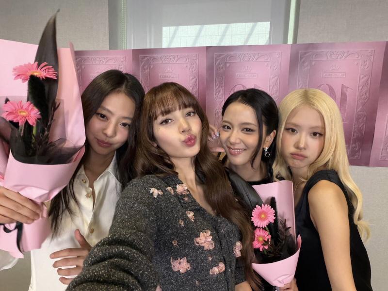 Màn kỷ niệm 10 năm hời hợt, tặng quà 128 nghìn đồng khiến BLACKPINK bị “thoát fan”- Ảnh 1.