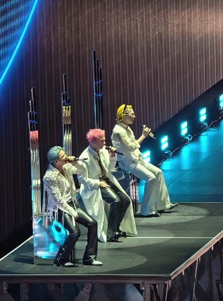 Sau 15 năm, G-Dragon lại "đập vỡ cây đàn" - Ảnh 3.