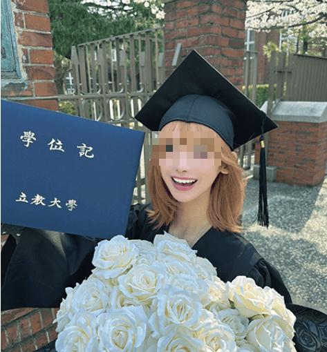 Nam ca sĩ sụp đổ hình tượng vì 1 fan qua đời, bị cả showbiz chỉ trích- Ảnh 3.