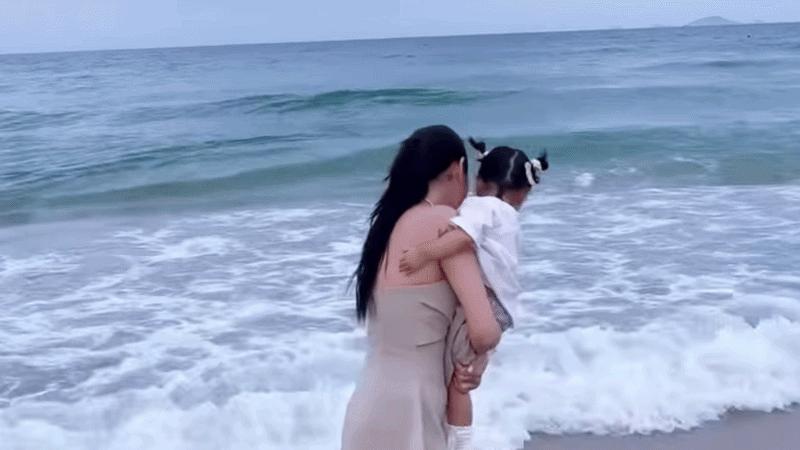 Mẹ đơn thân Vbiz từng bị bạn trai bạo hành tinh thần, phải gặp bác sĩ tâm thần để điều trị- Ảnh 6.