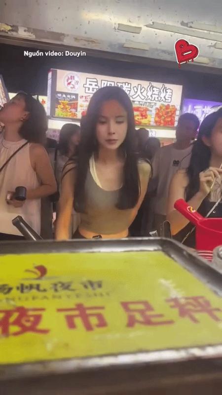 Nhan sắc không tin nổi của Lý Nhược Đồng sau 21 năm đóng Tiểu Long Nữ- Ảnh 3.