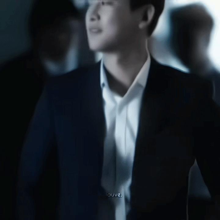 Vbiz có 1 mỹ nam “mắt mũi miệng nét nào cũng phô, nhưng gom lại nó đẹp mới đau”- Ảnh 2.