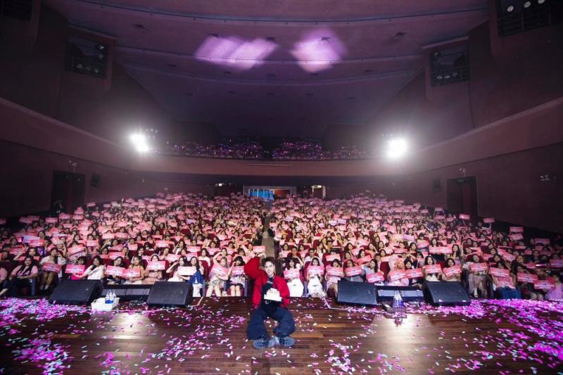 Cú bắt tay với ông lớn fandom đứng sau G-DRAGON, BIGBANG thay đổi văn hoá thần tượng nghệ sĩ Việt- Ảnh 3.