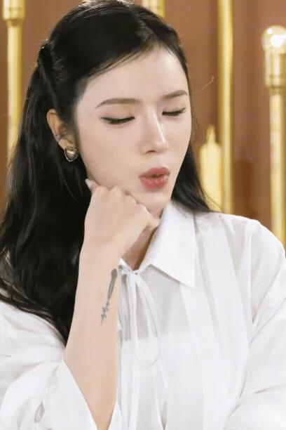 Mỹ nhân Vbiz tuyên bố Trấn Thành nợ mình từ kiếp trước, kiếp này giúp cô để trả nợ- Ảnh 3.