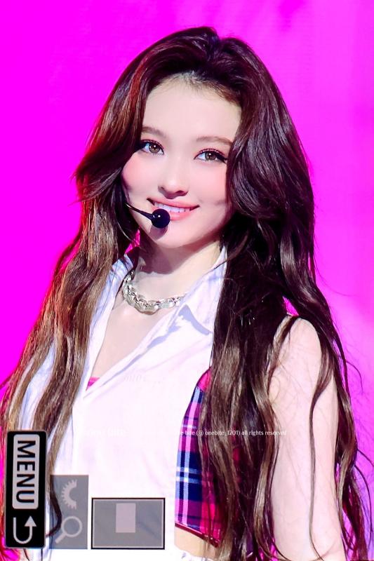 "Tổ hợp kỳ quan nhan sắc" mới của showbiz: Mỹ nhân đẹp nhất thế giới "chặt đẹp" mọi khung hình!- Ảnh 12.