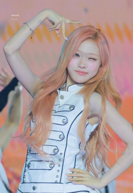 "Tổ hợp kỳ quan nhan sắc" mới của showbiz: Mỹ nhân đẹp nhất thế giới "chặt đẹp" mọi khung hình!- Ảnh 7.