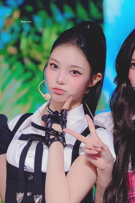 "Tổ hợp kỳ quan nhan sắc" mới của showbiz: Mỹ nhân đẹp nhất thế giới "chặt đẹp" mọi khung hình!- Ảnh 6.