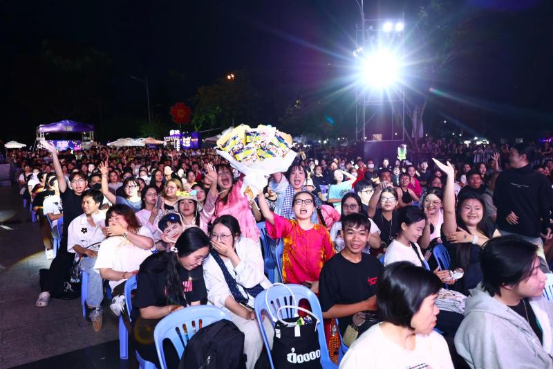 Hủ Tiếu Nhịp Sống 2026 gây sốt Cần Thơ, hàng nghìn người rủ nhau đi ăn Đám  - Ảnh 2.