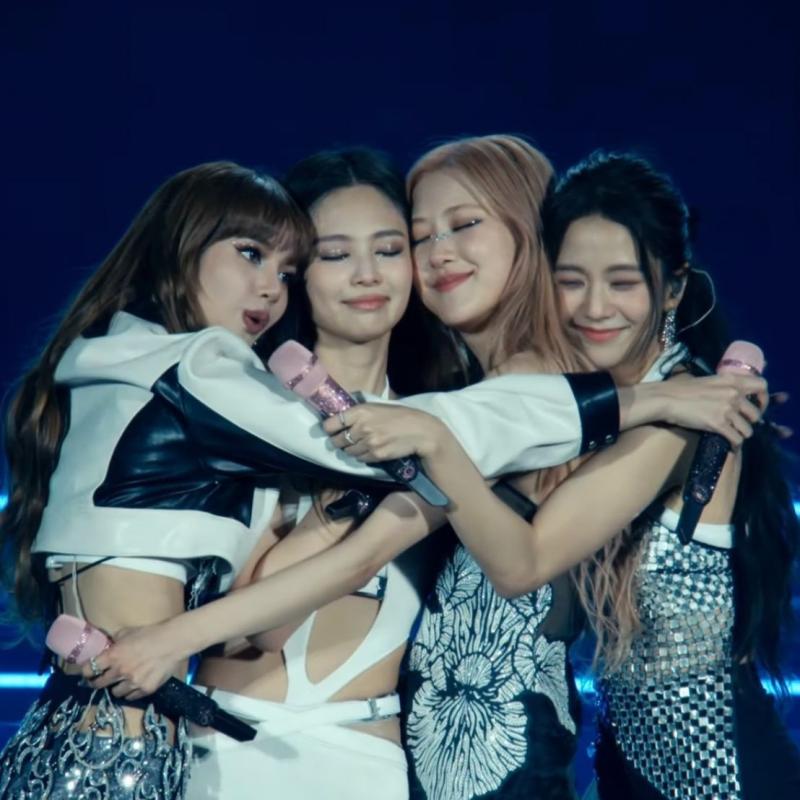 BLACKPINK chính thức lên tiếng, 1 thành viên công khai xin lỗi - Ảnh 1.