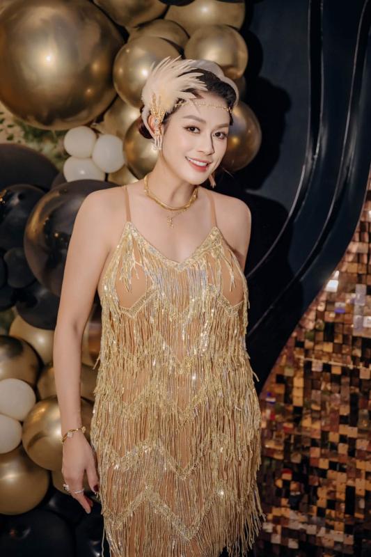 Mỹ nhân ghê gớm nhất Hoa Cỏ May sau 25 năm: Nhan sắc thăng hạng sau biến cố, đẹp hơn thời mới vào nghề- Ảnh 5.