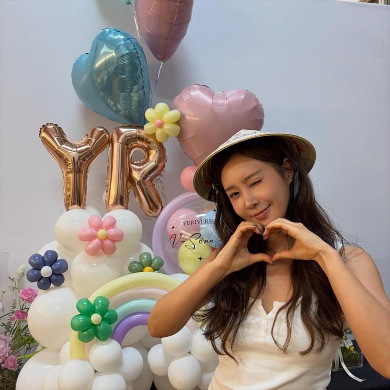 Diện mạo gây sốc của "ngọc trai đen" mỹ miều hàng đầu showbiz, không biết già đi là gì- Ảnh 7.