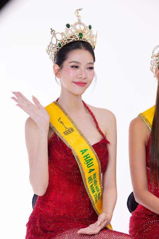Giao lưu Miss Grand Vietnam 2025: Emoura Phạm mất váy tại Chung kết, Á hậu Bảo Ngọc lên tiếng về suất thi MGI All Stars- Ảnh 10.