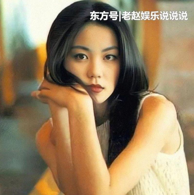 Mỹ nhân đẹp đến mức "được nắm tay là có cả thiên hạ": Kiêu kỳ như tuyết trắng, cả đời luôn có người tình si- Ảnh 4.
