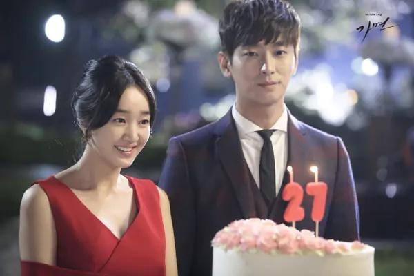 5 lần phim Hàn được cứu nhờ dàn cast quá đỉnh: Diễn xuất thần sầu “gánh còng lưng” kịch bản dở tệ- Ảnh 4.