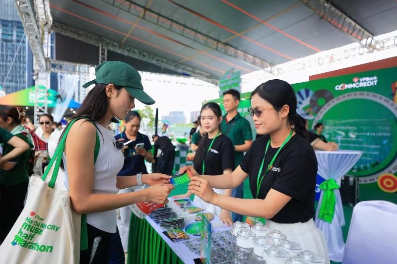 “Đập” hộp âm nhạc khổng lồ của TP.HCM, có gì hot? - Ảnh 2.