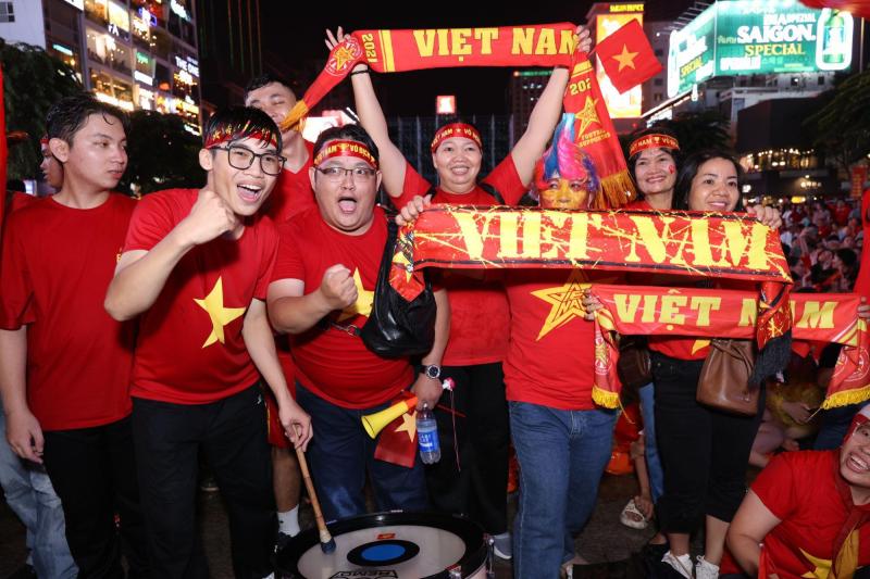 Bia Saigon kết nối triệu trái tim Việt, hòa chung niềm tự hào vô địch ASEAN Cup 2026 - Ảnh 2.