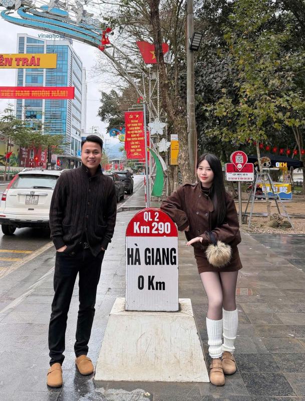 Bình Anh Vlog: Gia đình trẻ lan tỏa năng lượng tích cực qua những hành trình du lịch và cuộc sống đời thường - Ảnh 3.