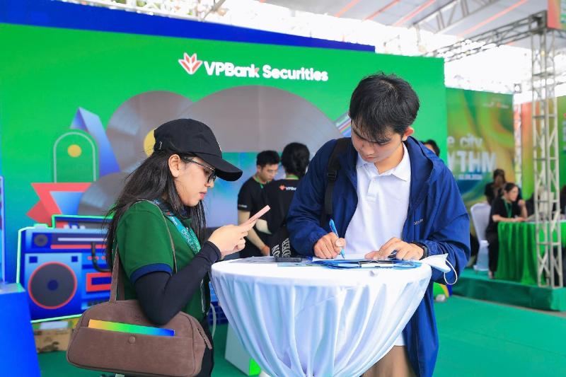 “Đập” hộp âm nhạc khổng lồ của TP.HCM, có gì hot? - Ảnh 6.