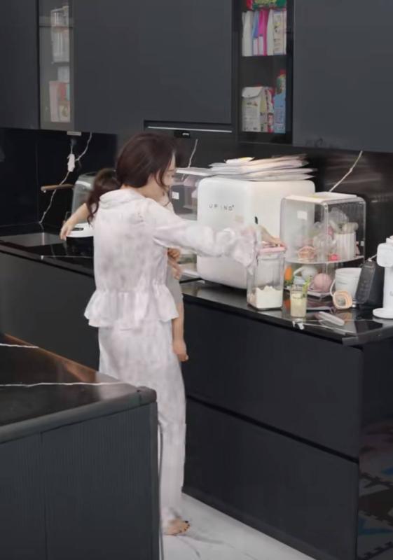Căn nhà của Sam và chồng doanh nhân Hàn Quốc- Ảnh 4.