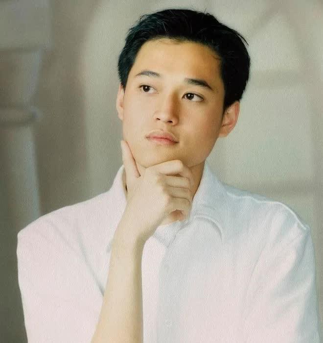 Ca sĩ Việt được cả nước gọi “hoàng tử” 20 năm: Bán album trăm nghìn bản, nay làm YouTuber tận hưởng cuộc sống- Ảnh 4.