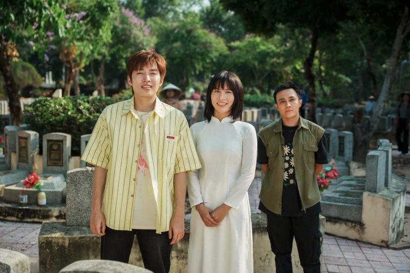 Từ Mưa Đỏ đến Nghỉ Hè Sợ Nghỉ Hưu: Một dòng chảy không chỉ có khói lửa- Ảnh 3.