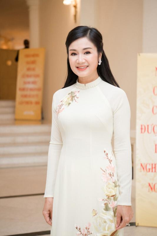 "Nữ hoàng ảnh lịch" NSND Thu Hà và chuyện cát-sê khó tin thuở mới vào nghề- Ảnh 5.