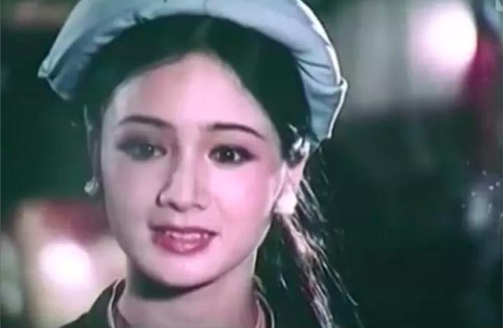"Nữ hoàng ảnh lịch" NSND Thu Hà và chuyện cát-sê khó tin thuở mới vào nghề- Ảnh 4.