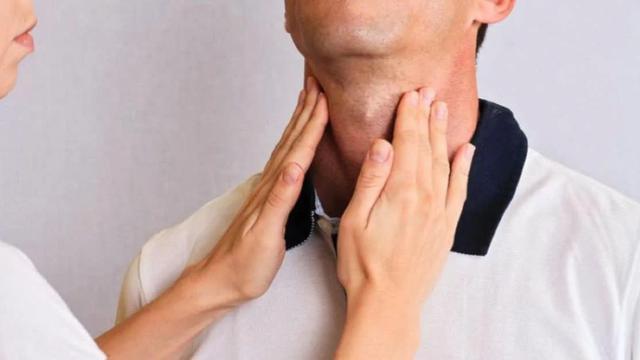 Thanh niên 27 tuổi chủ quan với nốt tuyến giáp 1cm, nửa năm sau phát hiện ung thư: Bác sĩ chỉ ra 6 dấu hiệu cần cảnh giác- Ảnh 3.