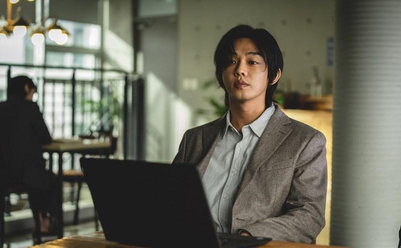 Yoo Ah In trông quá thê thảm- Ảnh 4.