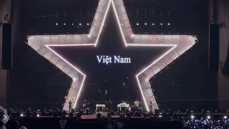 Charlie Puth lần đầu đến TP.HCM: Dành riêng đặc quyền cho fan Việt, visual phát sáng có biết già là gì không? - Ảnh 1.