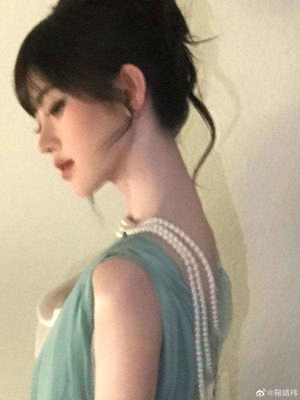 Viral mỹ nhân chỉ cao 1m45 giữa triển lãm nghệ thuật: Visual sang xịn vạn vật đều thua, đây mới là bức tranh đẹp nhất- Ảnh 5.