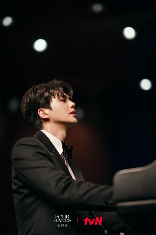 Thích mê phim Hàn siêu cuốn đang top 1 rating: 2 nam chính chemistry bể bình, thi nhau phũ nữ chính tơi tả- Ảnh 2.