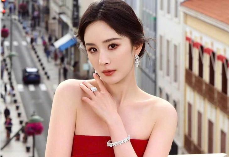 Mỹ nhân duy nhất biến cả một năm mang tên chính mình: Visual dẫn đầu thời đại, 15 năm vẫn ở đỉnh showbiz- Ảnh 1.