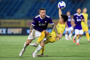 Hà Nội FC thua sốc 1-4 SLNA ở V.League: HLV Harry Kewell chua chát thừa nhận "rất khó chấp nhận"