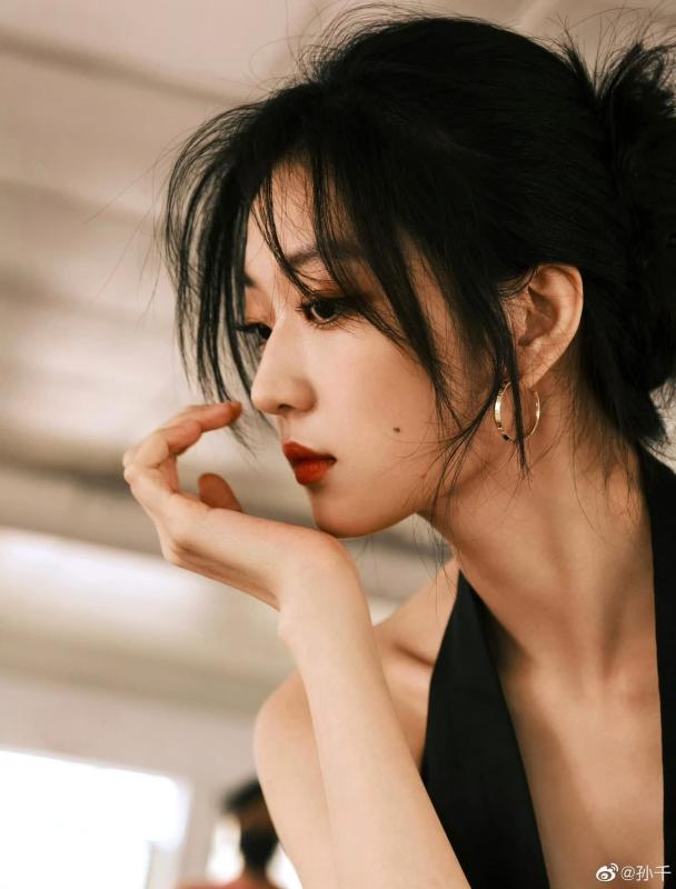 Mỹ nhân đang viral khắp Việt Nam mang gương mặt của Jeon Ji Hyun và Kim Yoo Jung cộng lại: Visual đẹp đến cực hạn- Ảnh 9.