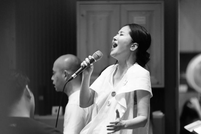 Mẹ đơn thân Vbiz trải qua 2 lần ly hôn: 42 tuổi sinh cặp lai Tây, đang điều trị ung thư- Ảnh 8.