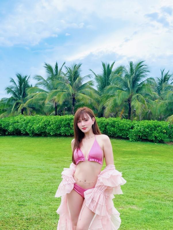Mẹ đơn thân Vbiz 42 tuổi vẫn đẹp nóng bỏng, được trai trẻ kém 10 tuổi mang sính lễ rước về làm vợ- Ảnh 6.