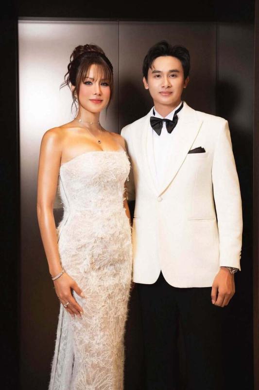 Khả Ngân - Nhan Phúc Vinh và 3 cặp sao Việt lệch 11 tuổi- Ảnh 4.