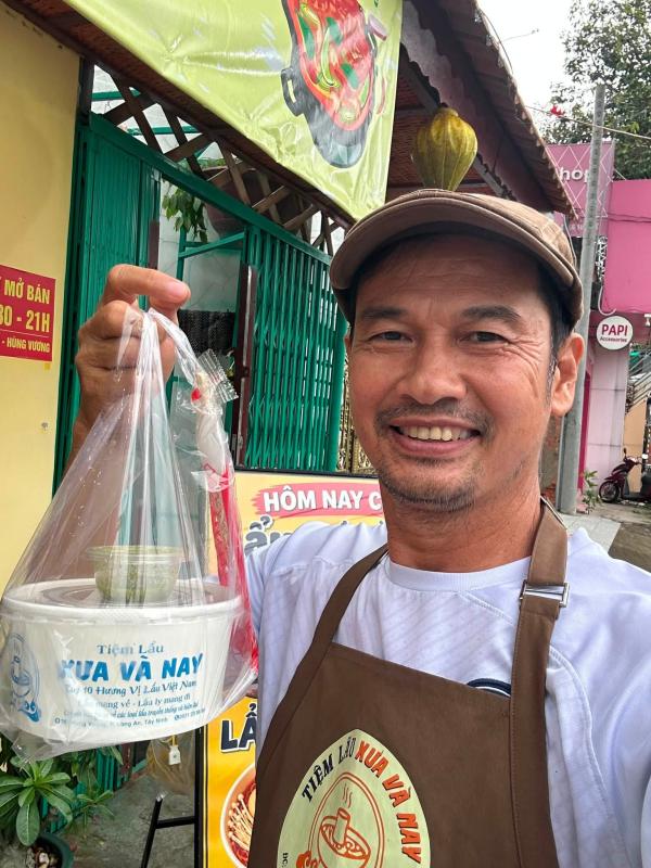 Nam diễn viên Việt về quê mở tiệm lẩu bình dân, tự tay phục vụ từng thực khách- Ảnh 3.