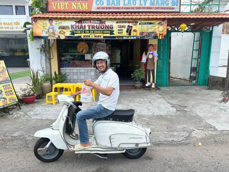 Nam nghệ sĩ Việt ai cũng biết mặt về Tây Ninh mở quán lẩu bình dân, tự tay giao từng đơn hàng- Ảnh 4.