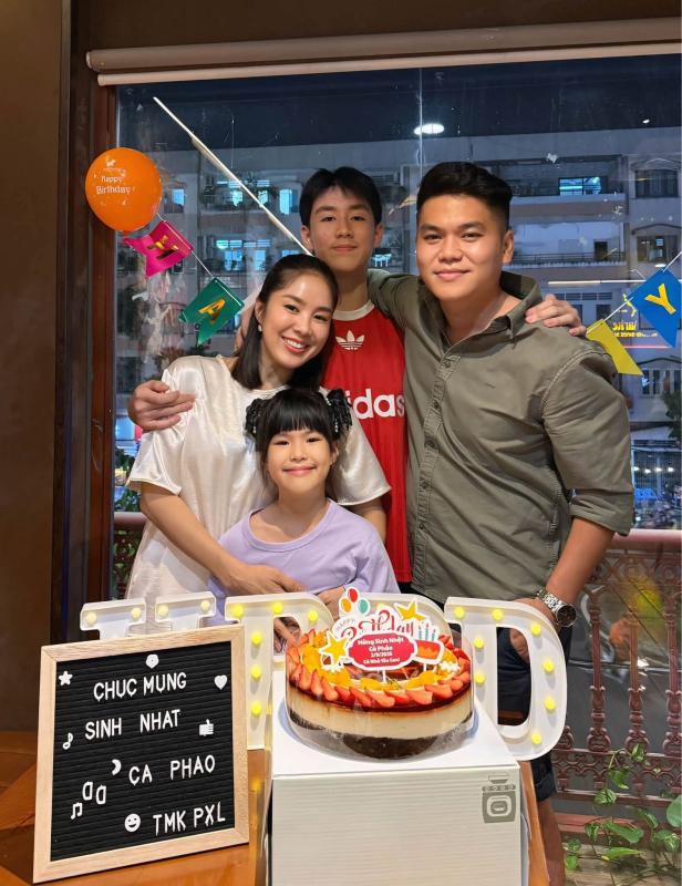 Nữ diễn viên quê Trà Vinh bị phản đối khi tái hôn với chàng trai kém 7 tuổi, nay sống như "công chúa" trong nhà phố khang trang- Ảnh 4.