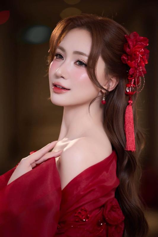 Thu nhập của Ủy viên Trung ương Hội LHTN Việt Nam, mỗi lần livestream kiếm nửa tỷ- Ảnh 1.