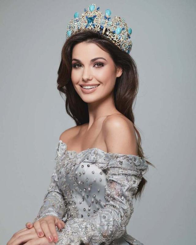 Á hậu 1 Miss World 2026 đẹp gợi cảm, học vấn tốt, là hậu duệ bá tước Thụy Điển- Ảnh 4.