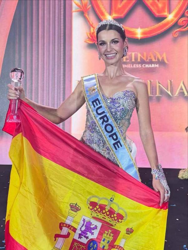 Á hậu 1 Miss World 2026 đẹp gợi cảm, học vấn tốt, là hậu duệ bá tước Thụy Điển- Ảnh 1.