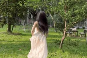 Vbiz tìm mỏi mắt mới thấy 1 bà mẹ 2 con trẻ như 18 tuổi, 4 năm không đóng phim vẫn khiến cả triệu fan mê mệt - Ảnh 5.
